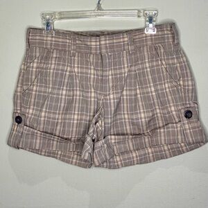 Vince taupe cuffed plaid shorts shorts, size 4
